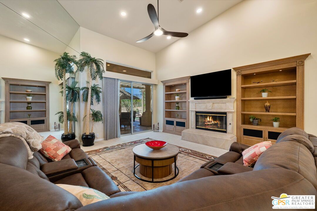 Fireplace, Interior, Living room, Recessed Lighting