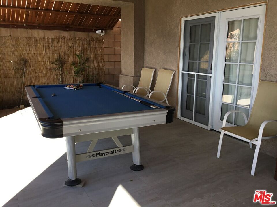 Billiard Table, Exterior, Game Room