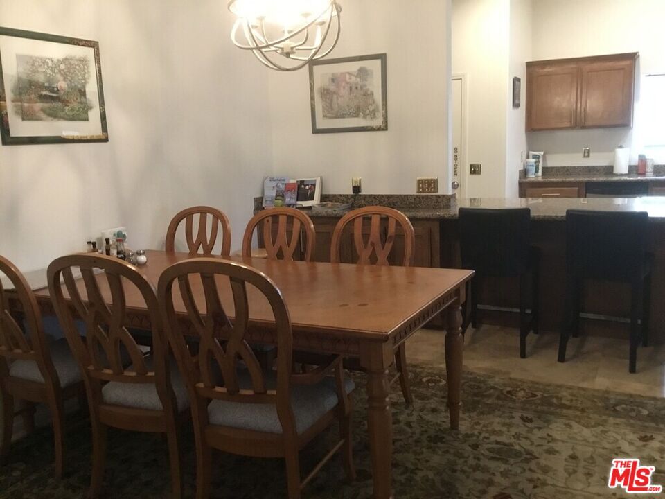 Chandelier, Dining room, Interior, Pendant Lights