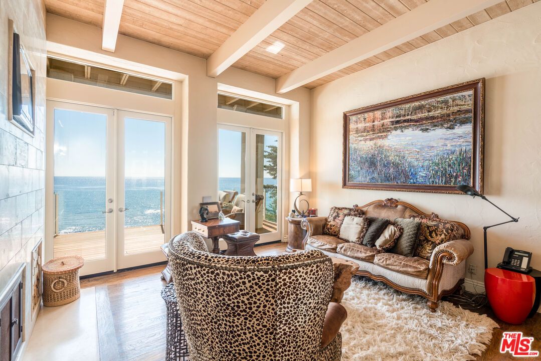 Interior, Living room, Water, Wooden Beams, Wooden Ceilings, Wood Texture Flooring