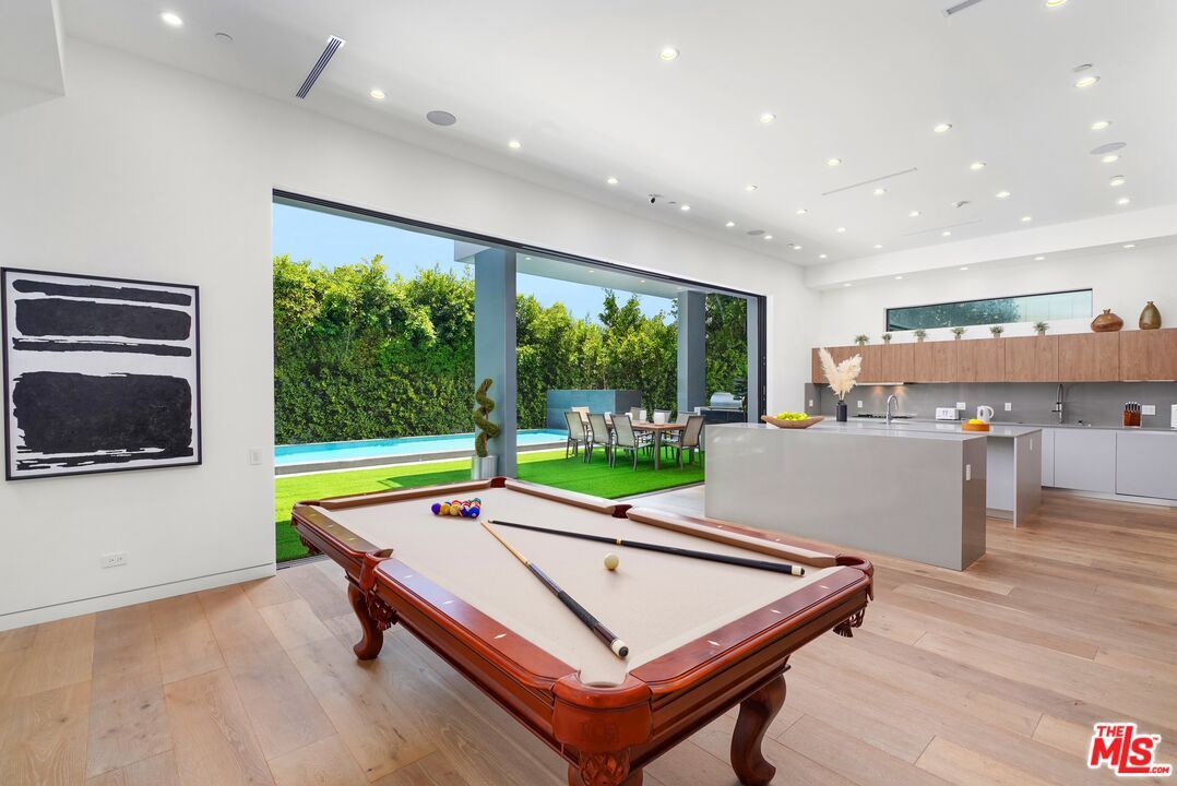 Billiard Table, Game Room, Interior, Recessed Lighting, Wood Texture Flooring