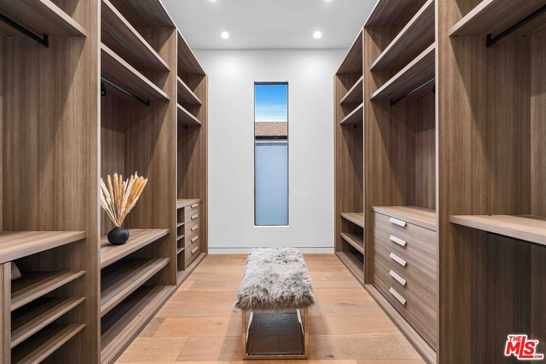 Interior, Recessed Lighting, Walk-in Closets, Wood Texture Flooring