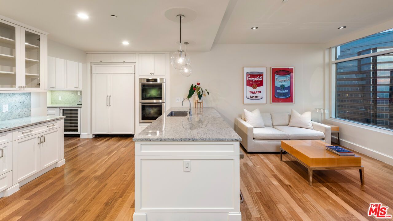 Interior, Kitchen, Living room, Pendant Lights, Recessed Lighting, Stainless Steel Appliances, Wood Texture Flooring