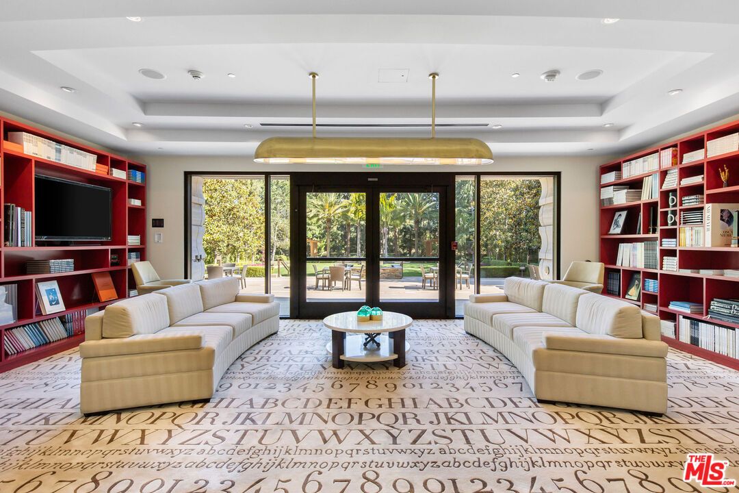 Interior, Living room, Pendant Lights, Recessed Lighting