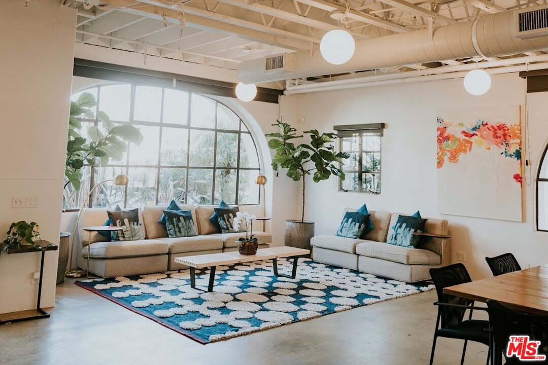 Interior, Living room, Pendant Lights