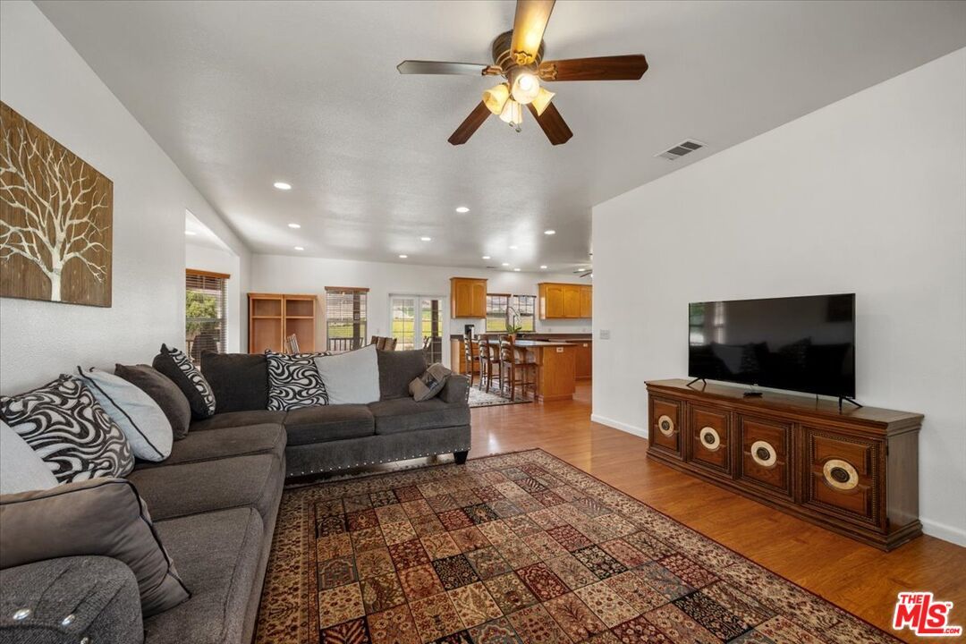 Interior, Kitchen, Living room, Recessed Lighting, Wood Texture Flooring