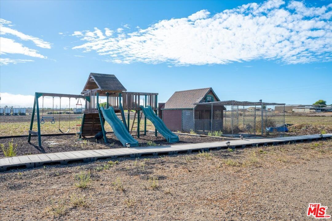Backyard, Exterior, Playground