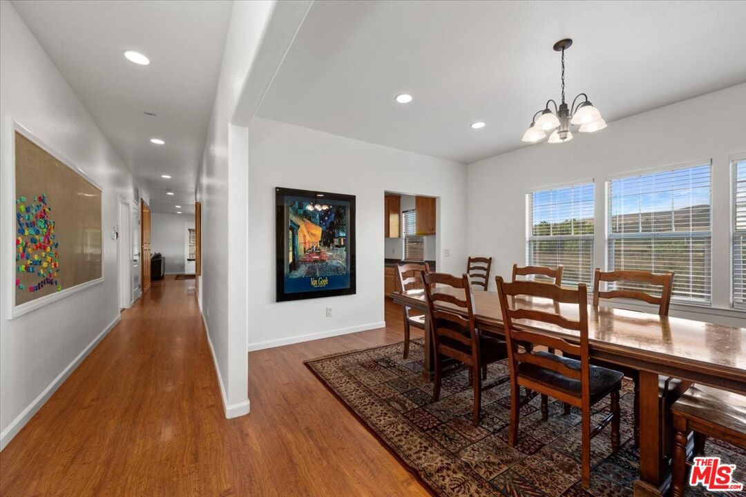 Chandelier, Dining room, Interior, Recessed Lighting, Wood Texture Flooring