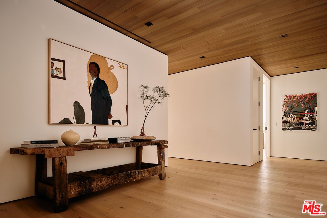 Interior, Recessed Lighting, Wooden Ceilings, Wood Texture Flooring