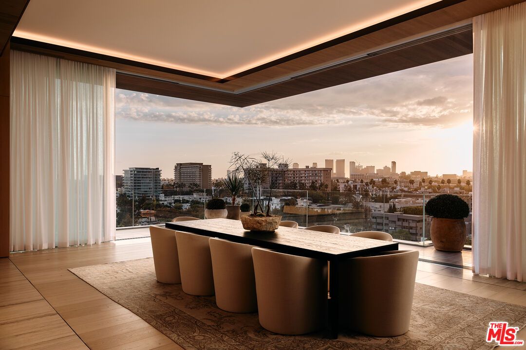 Interior, Dining room, Other, Skyline