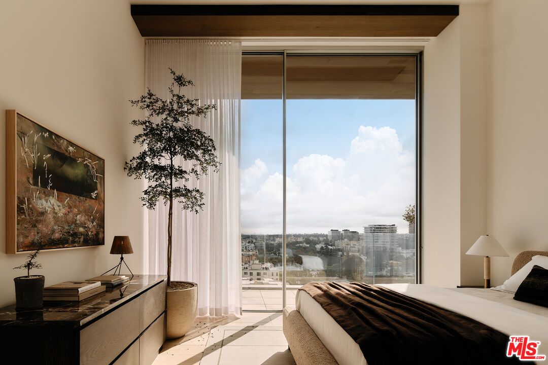 Bedroom, Interior, Water