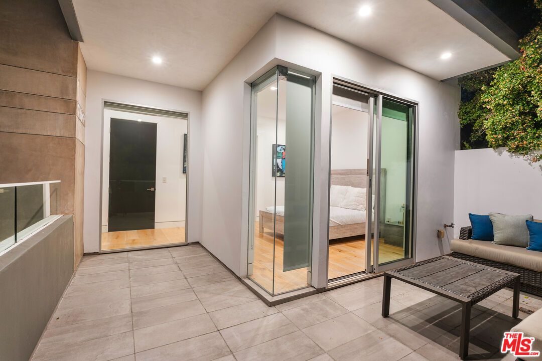 Elevator, Interior, Recessed Lighting