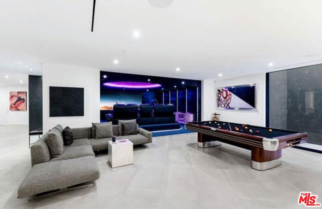 Billiard Table, Game Room, Interior, Living room, Recessed Lighting