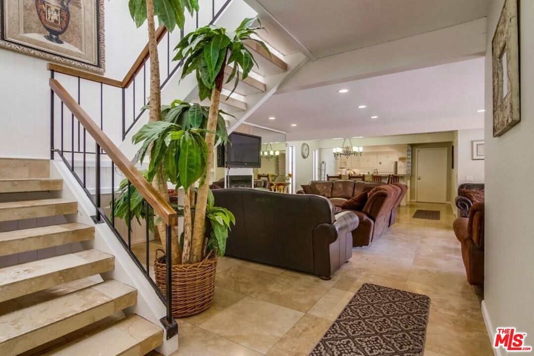 Interior, Kitchen, Living room, Pendant Lights, Recessed Lighting