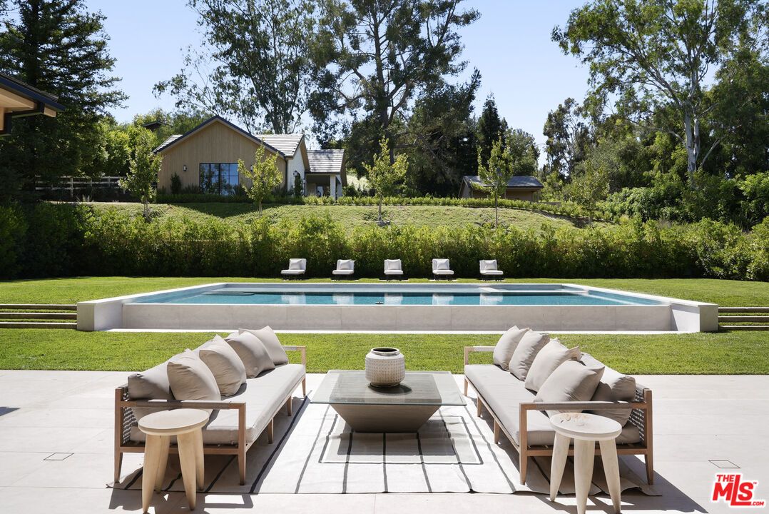 Backyard, Exterior, Pool