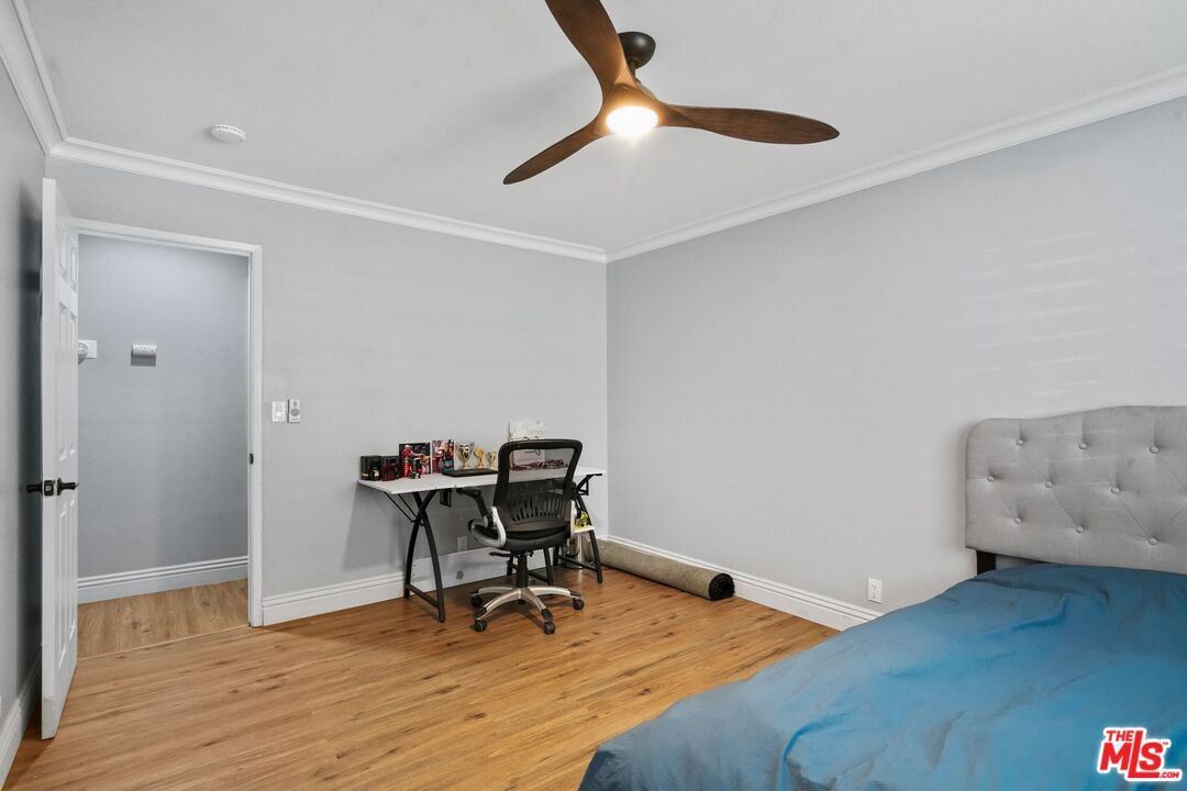 Bedroom, Home Office, Interior, Wood Texture Flooring