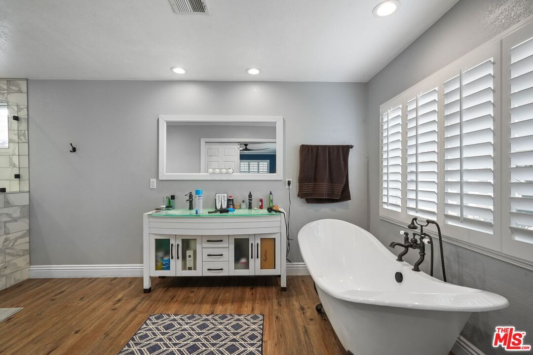 Bathroom, Free Standing Baths, Interior, Recessed Lighting, Wood Texture Flooring