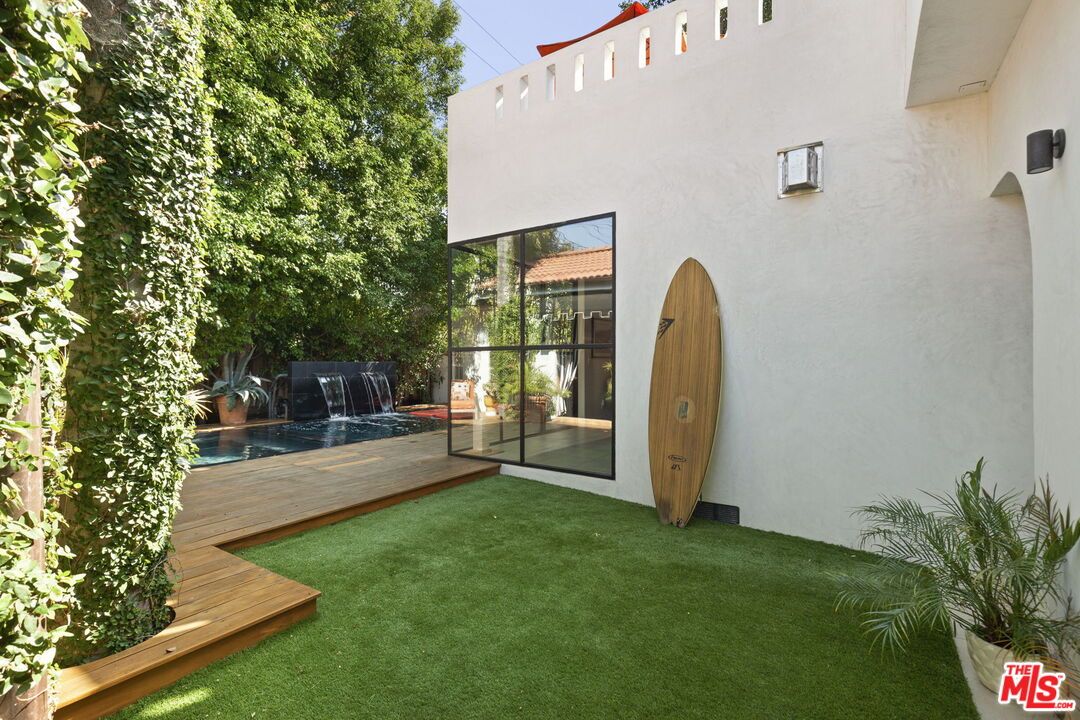 Backyard, Exterior, Pool