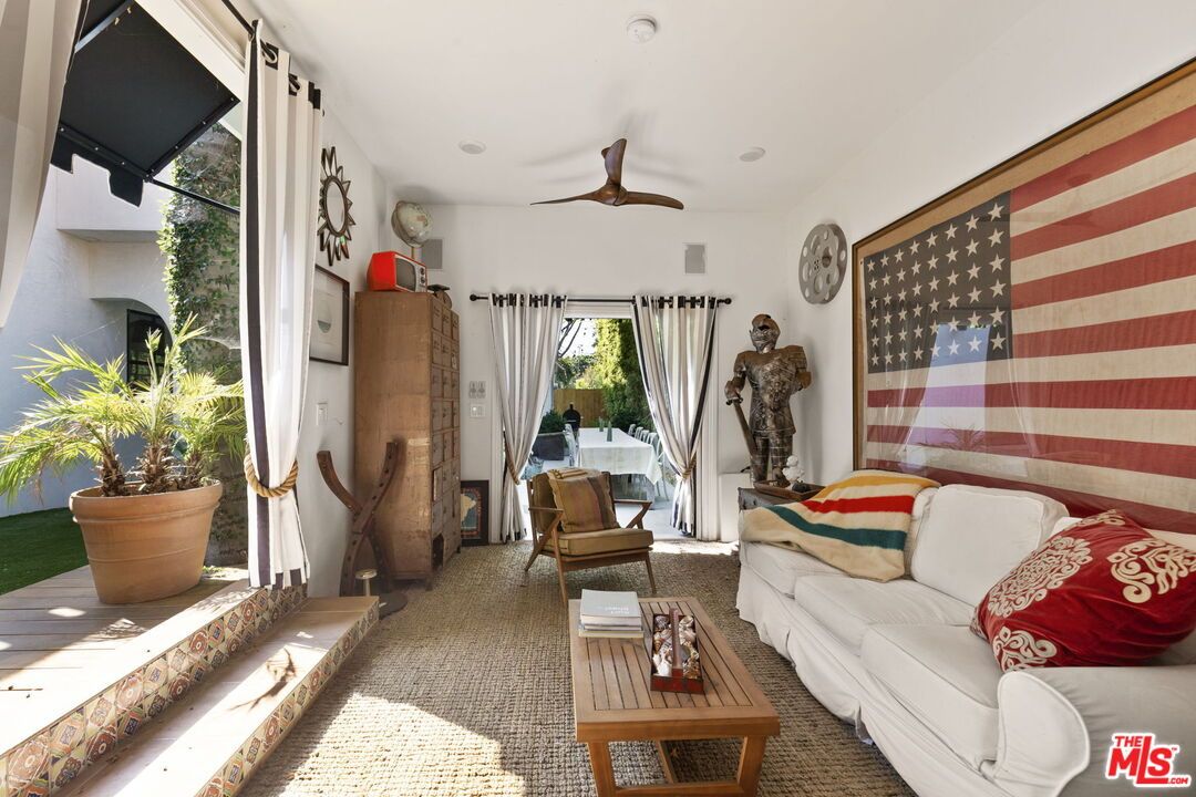 Interior, Living room