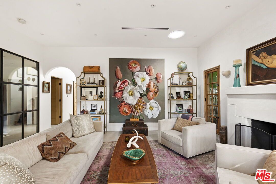 Fireplace, Interior, Living room, Recessed Lighting