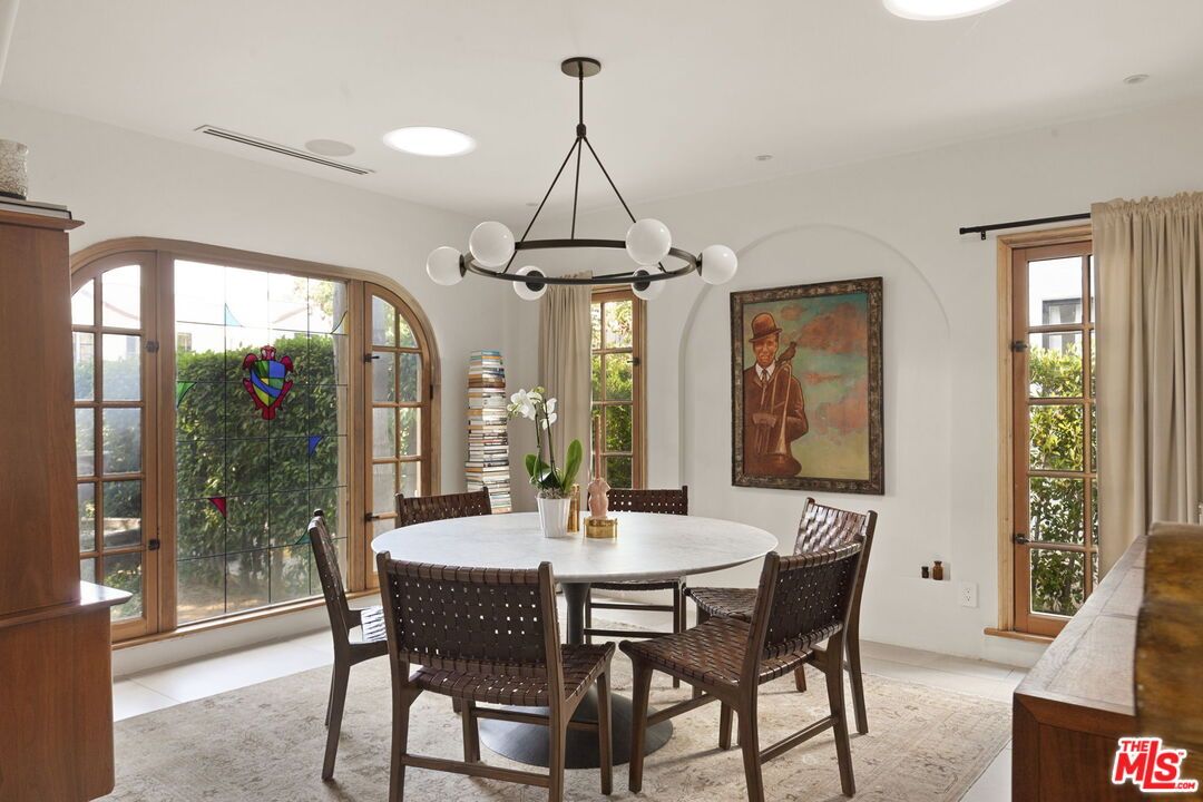 Dining room, Interior, Pendant Lights, Recessed Lighting