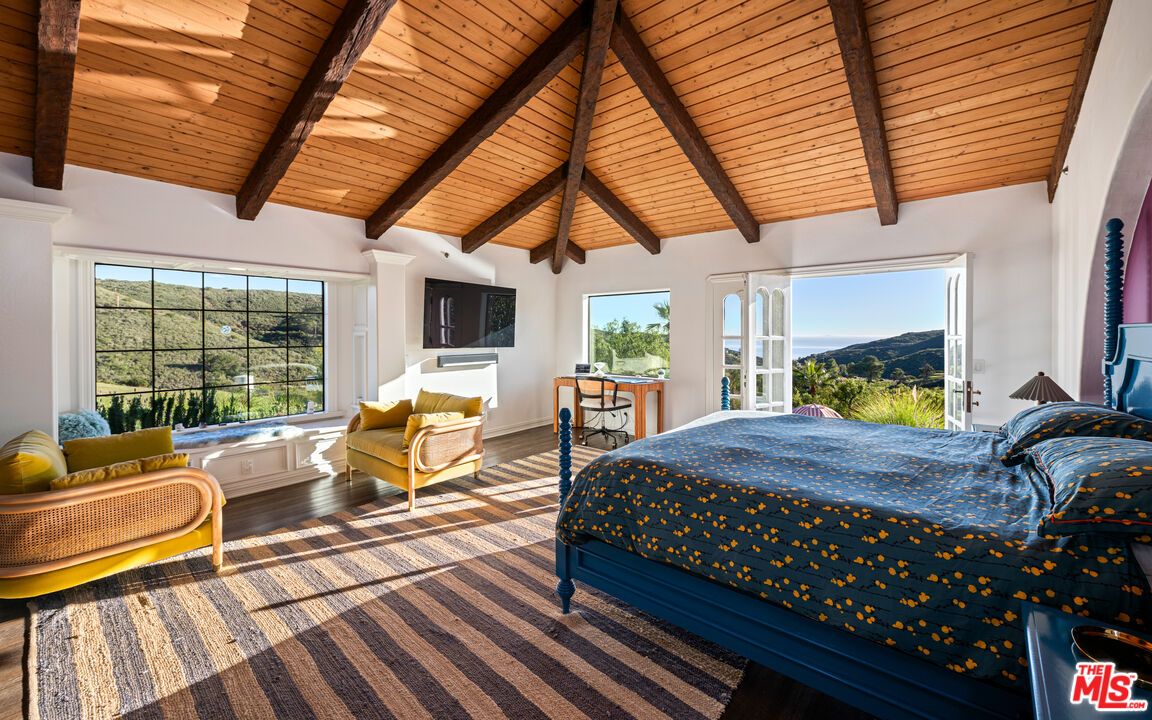 Bedroom, Interior, Wooden Beams, Wooden Ceilings, Wood Texture Flooring