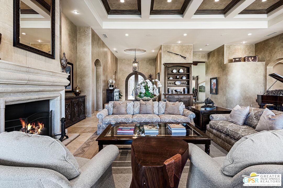 Fireplace, Interior, Living room, Pendant Lights, Piano, Recessed Lighting