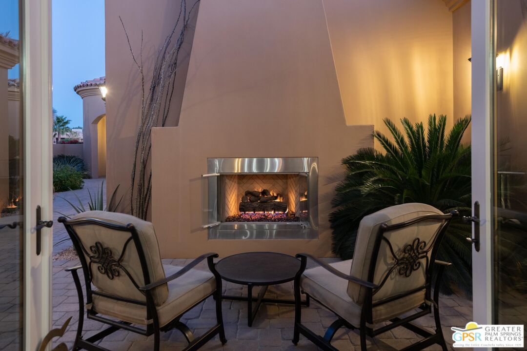 Exterior, Fireplace