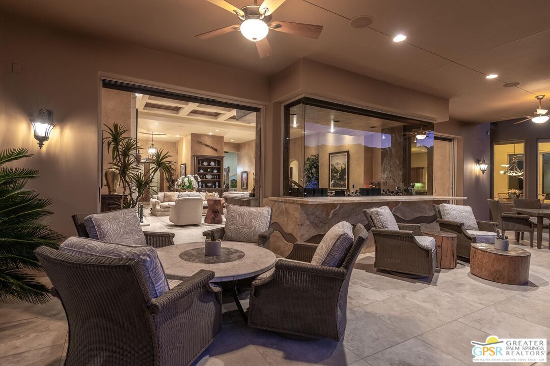 Dining room, Interior, Living room, Recessed Lighting