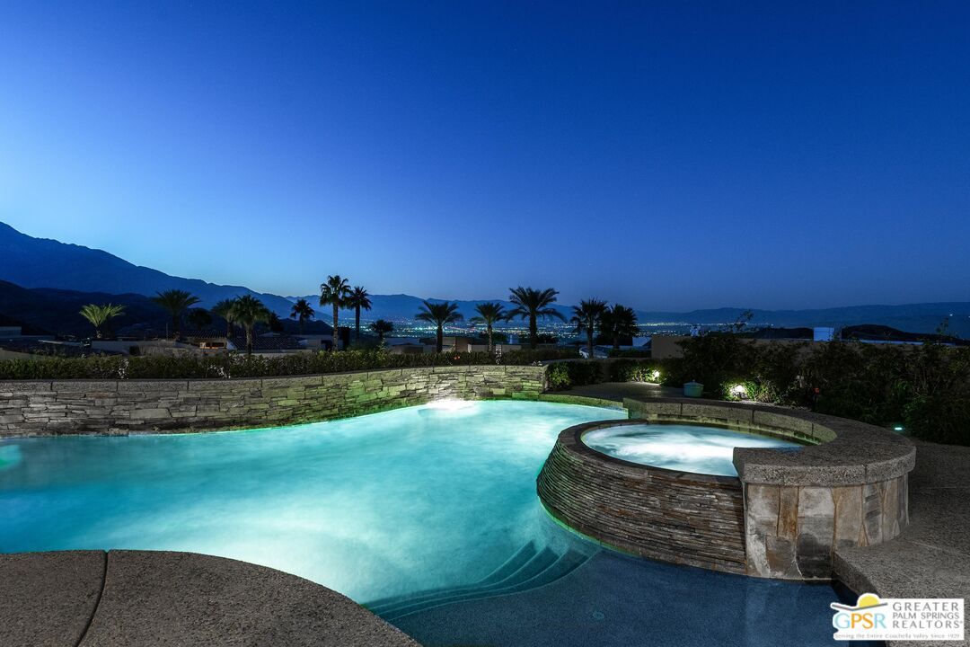 Exterior, Pool, Water