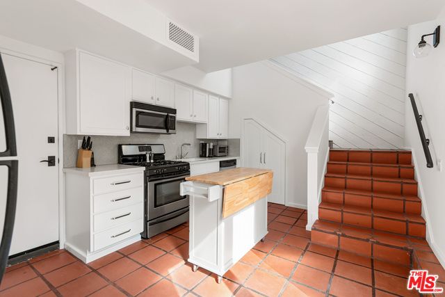 Interior, Kitchen, Stainless Steel Appliances