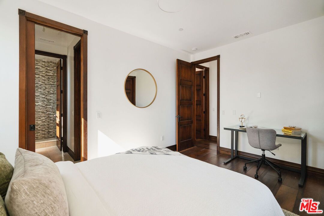 Bedroom, Home Office, Interior, Wood Texture Flooring