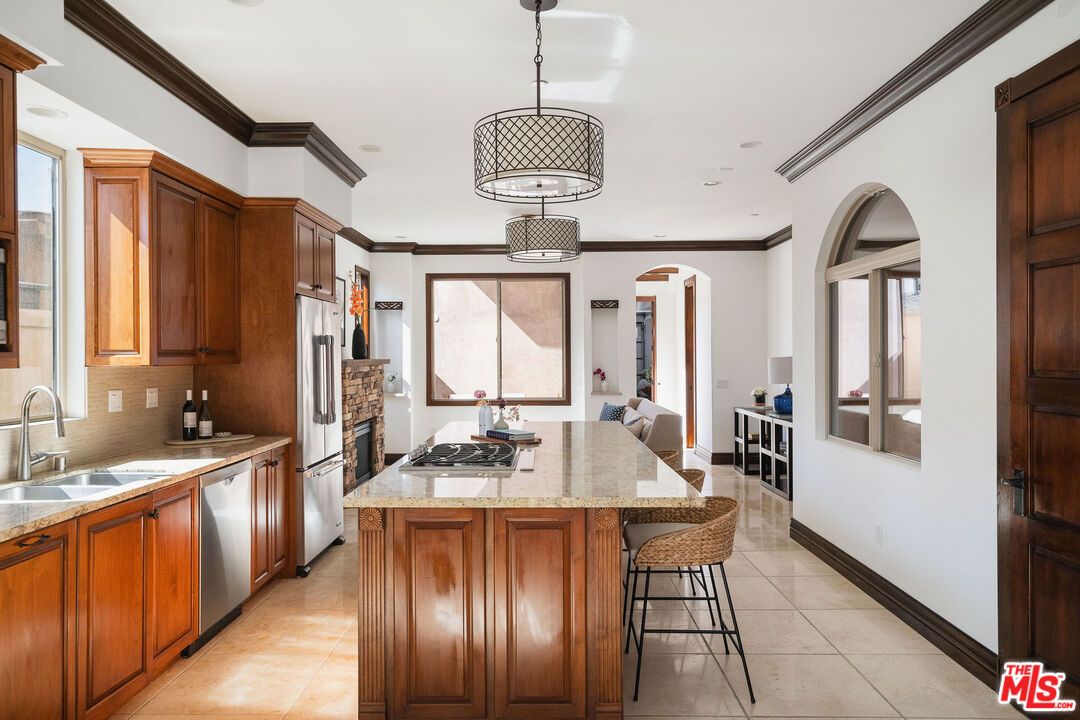 Interior, Kitchen, Pendant Lights, Recessed Lighting, Stainless Steel Appliances