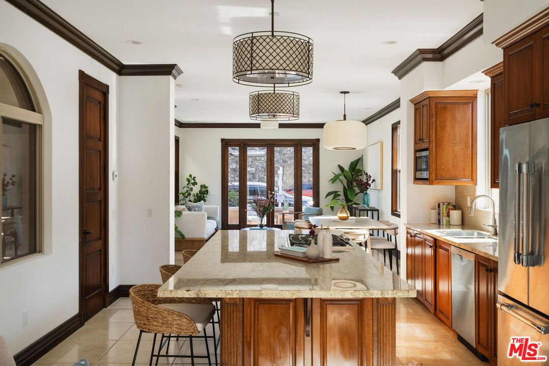 Dining room, Interior, Kitchen, Pendant Lights, Recessed Lighting