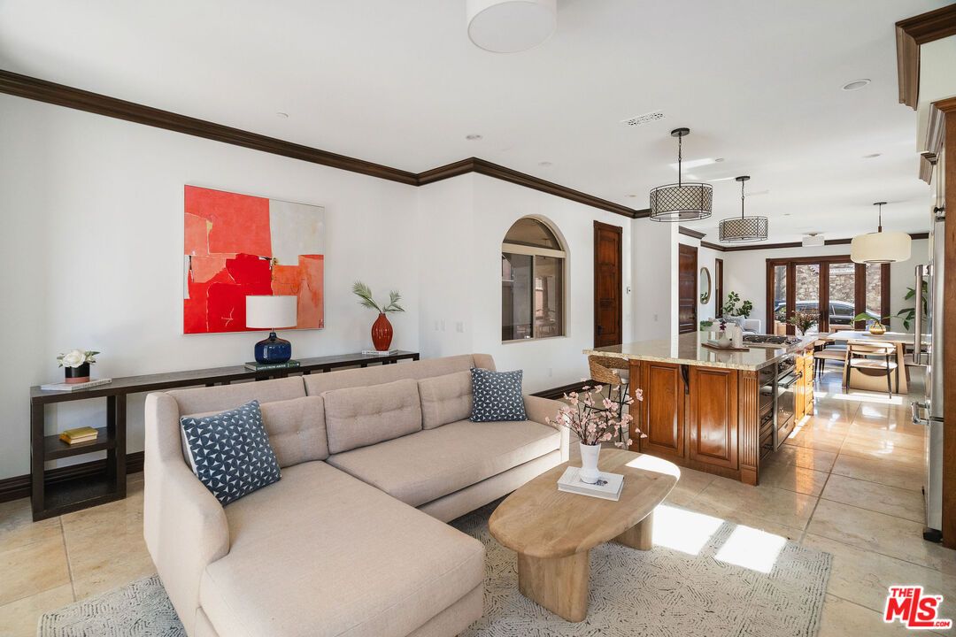 Dining room, Interior, Living room, Pendant Lights, Recessed Lighting