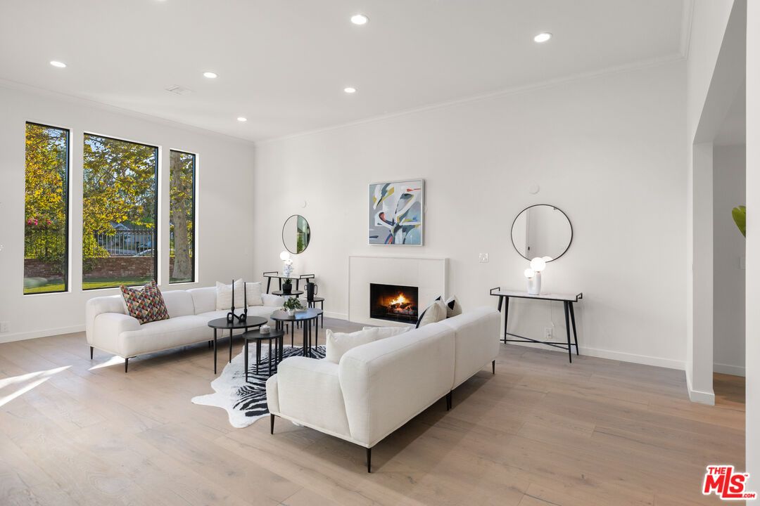 Fireplace, Interior, Living room, Recessed Lighting, Wood Texture Flooring