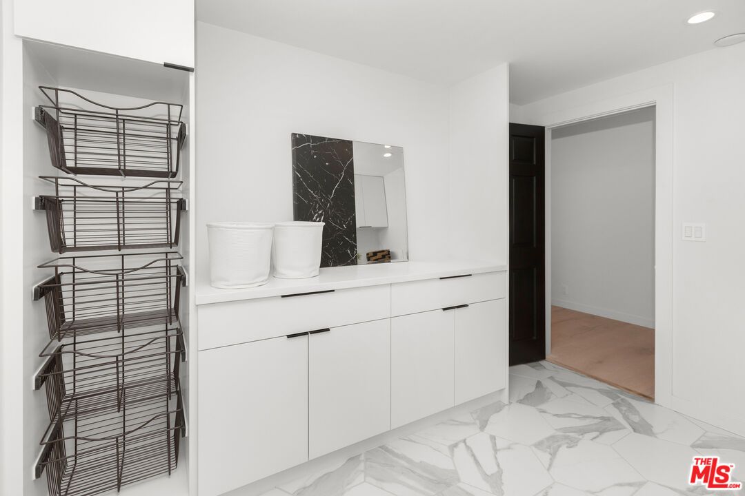 Interior, Marble, Recessed Lighting
