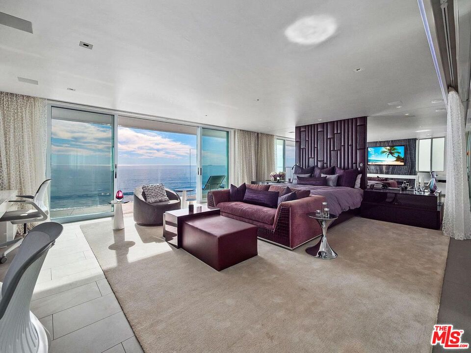 Interior, Living room, Recessed Lighting, Water