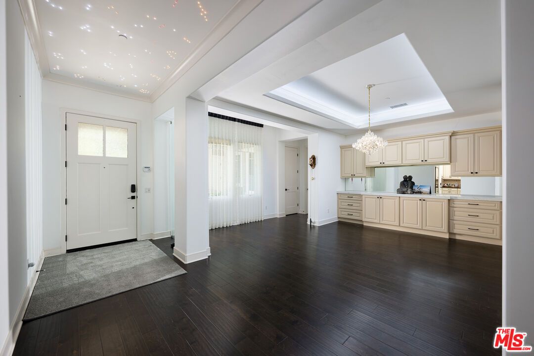 Chandelier, Interior, Kitchen, Recessed Lighting, Wood Texture Flooring