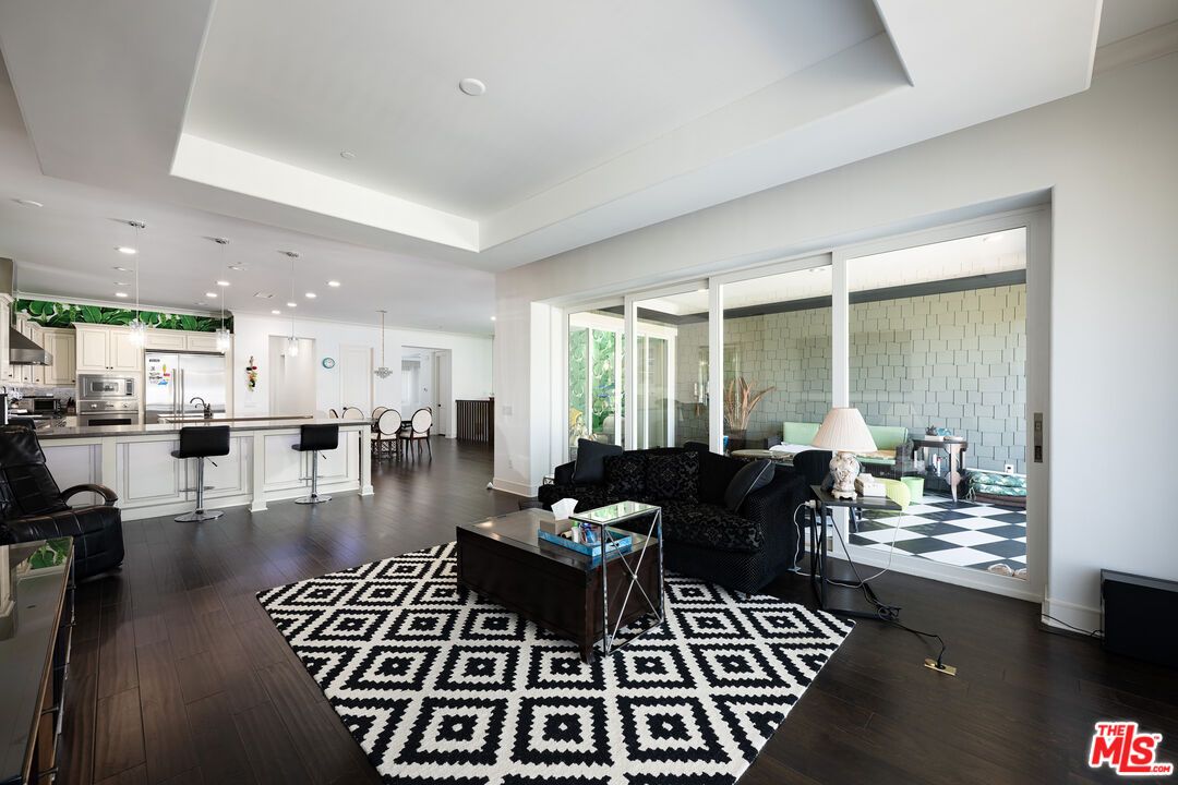 Interior, Kitchen, Living room, Pendant Lights, Recessed Lighting, Stainless Steel Appliances, Wood Texture Flooring