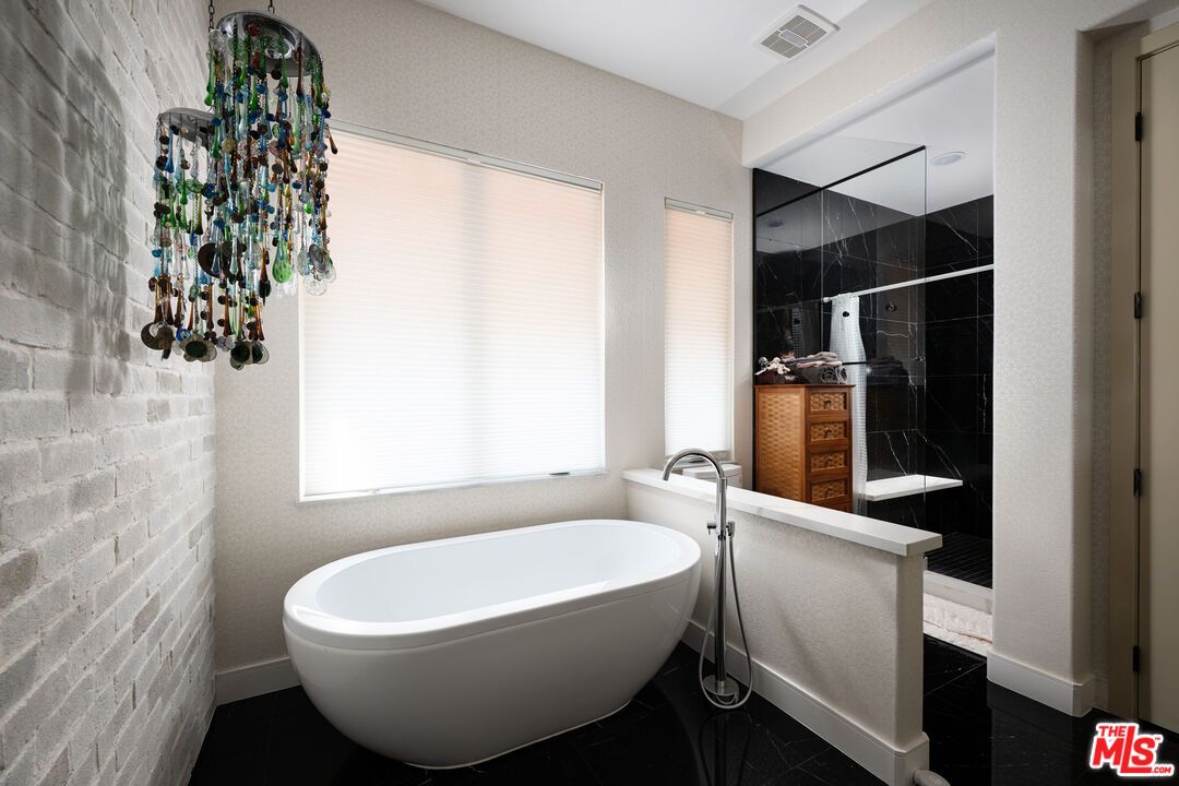 Bathroom, Free Standing Baths, Interior