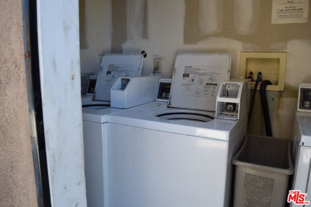 Interior, Washer