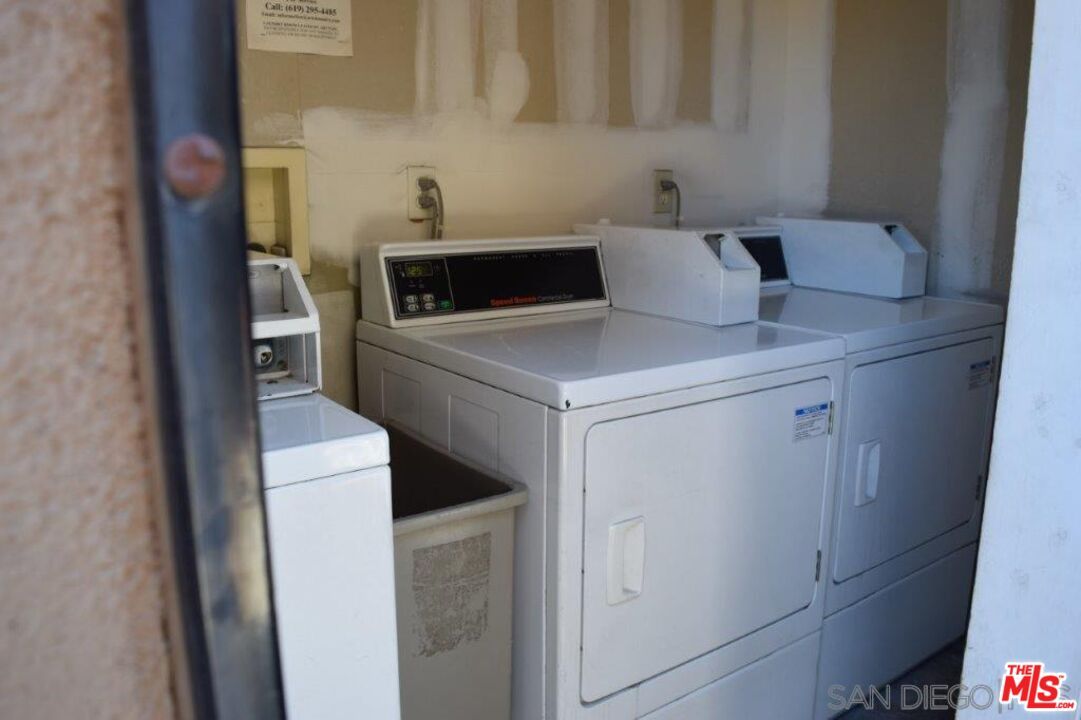 Interior, Washer
