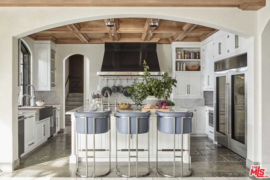 Interior, Kitchen, Stainless Steel Appliances, Wooden Beams, Wooden Ceilings