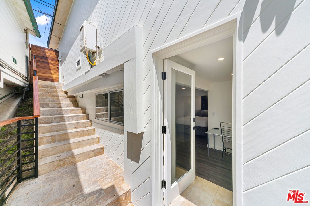 Exterior, Recessed Lighting