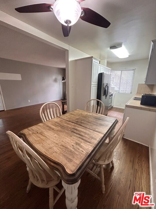 Dining room, Interior, Wood Texture Flooring