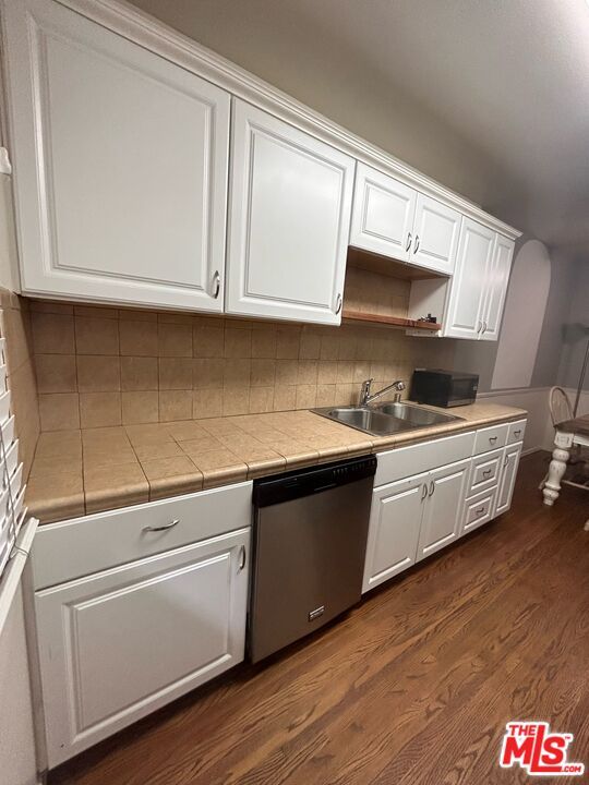 Interior, Kitchen, Tile Countertops, Wood Texture Flooring