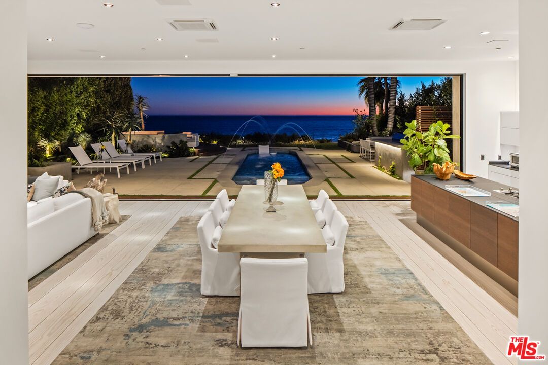 Dining room, Interior, Recessed Lighting, Water, Wood Texture Flooring