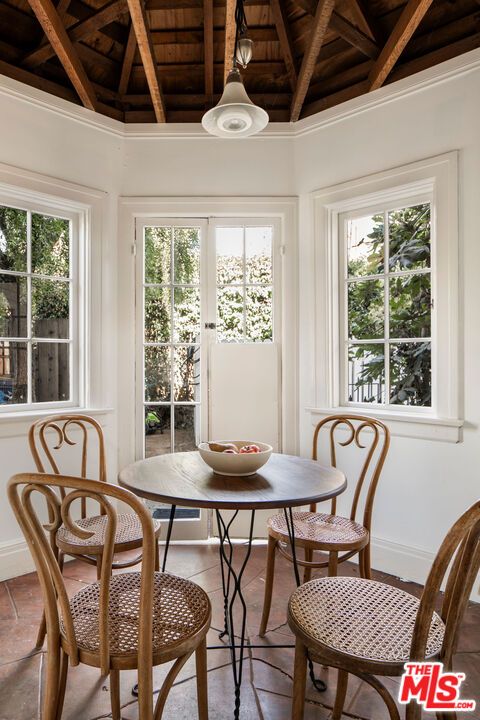 Dining room, Interior, Wooden Beams, Wooden Ceilings