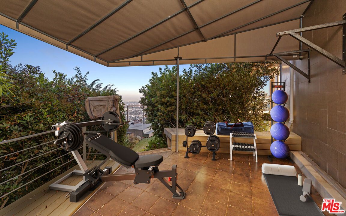 Exterior, Fitness Equipment